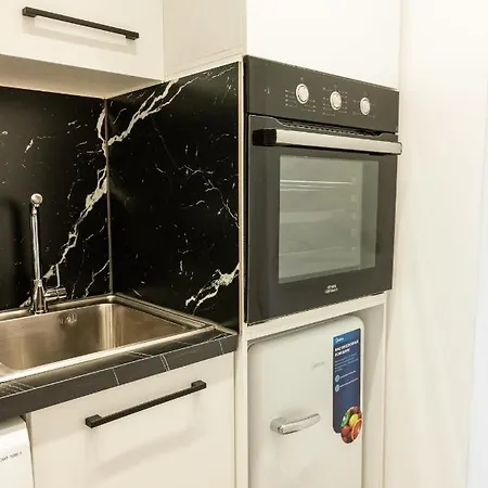 Tranquil In * Tirana