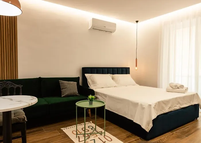 Apartment Tranquil In Tirana